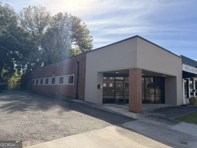 306 Glen Milner Boulevard Rome Georgia United States, for Sale, commercial,  , InCom Real Estate - New Demo Office