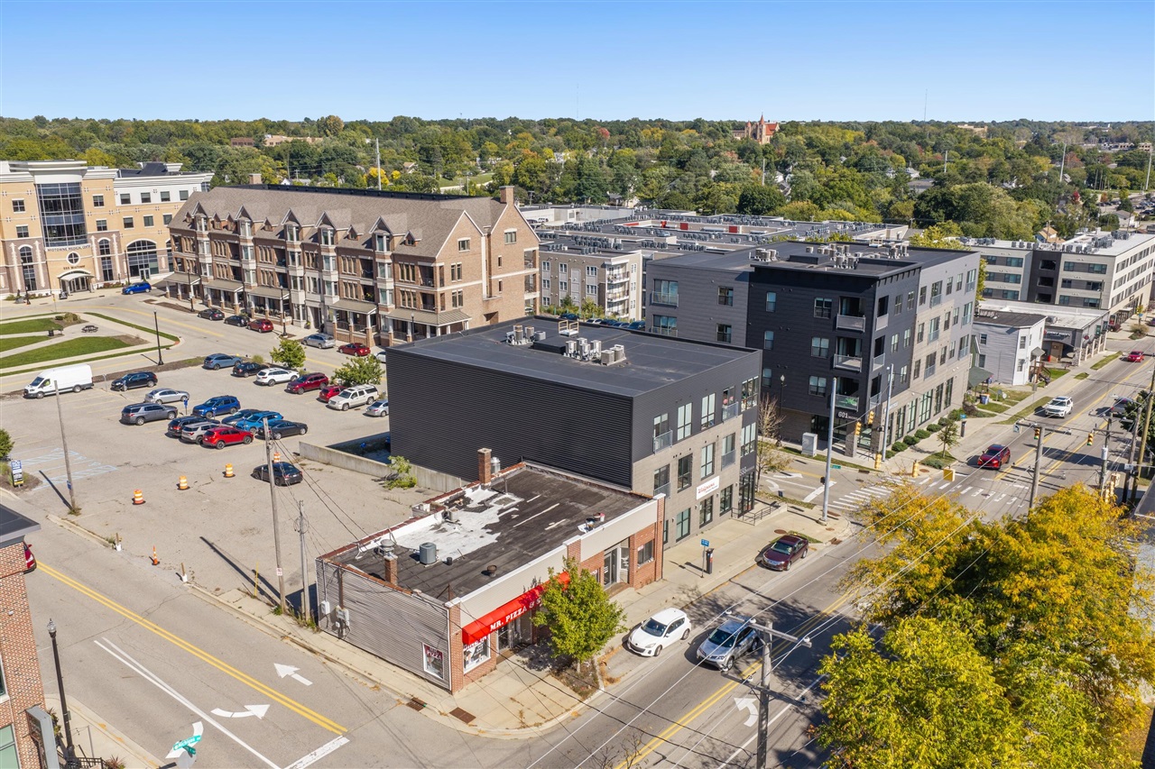 551 Michigan Street Grand Rapids Michigan United States, for Sale, commercial,  , InCom Real Estate - New Demo Office