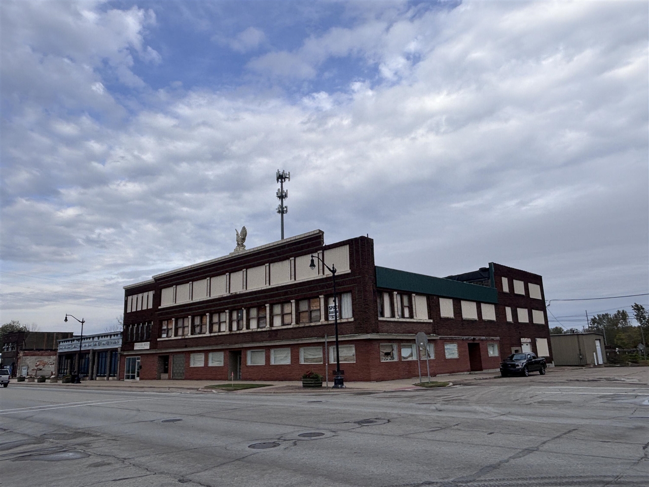 205 W Main Street Benton Harbor Michigan United States, for Sale, commercial,  , InCom Real Estate - New Demo Office