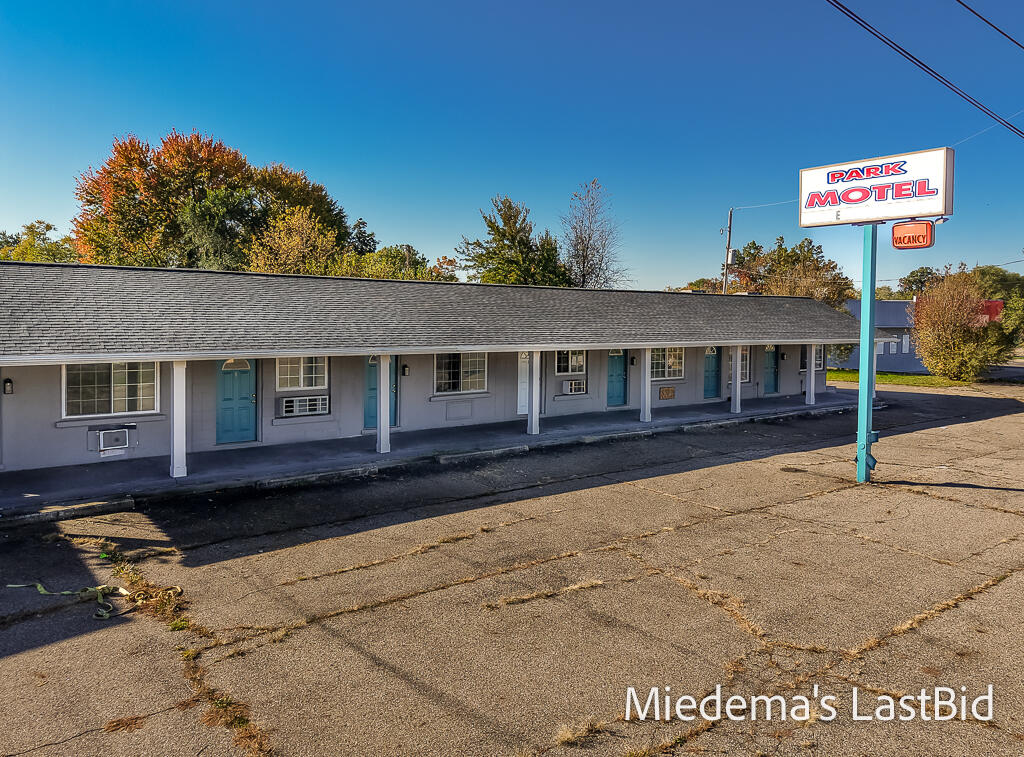 1351 W Columbia Avenue Battle Creek Michigan United States, for Sale, commercial,  , InCom Real Estate - New Demo Office