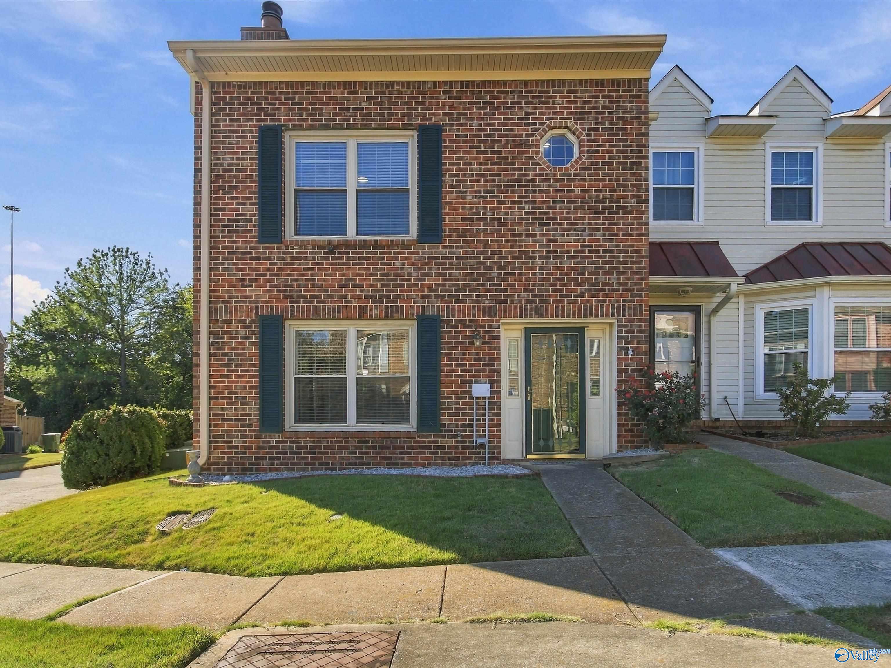 6737 Steeplechase Drive Huntsville Alabama United States, for Sale, residential, Demo Agent, InCom Real Estate - New Demo Office