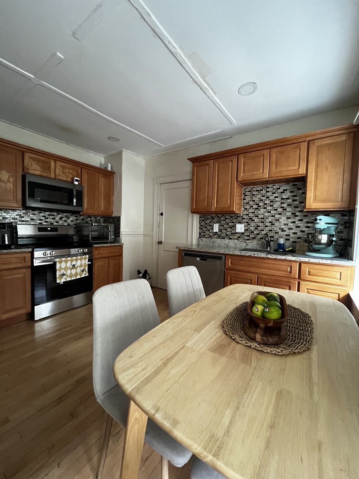 12 Farnum St  UNIT 2 Quincy Massachusetts United States, for Rent, residential, Edwin Contreras, Broad Sound Real Estate
