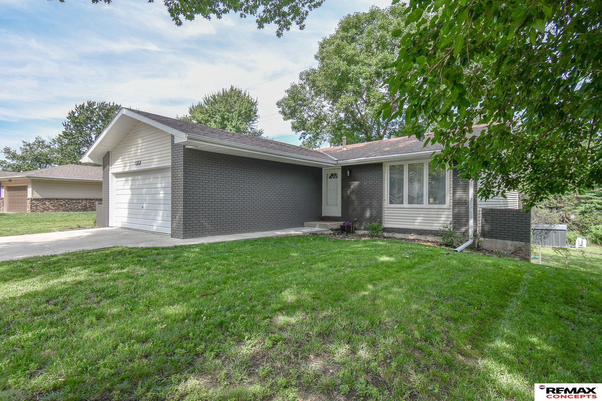 5616 Dogwood Drive Lincoln Nebraska United States, for Sale, residential,  , Wolf Professional Realty PC