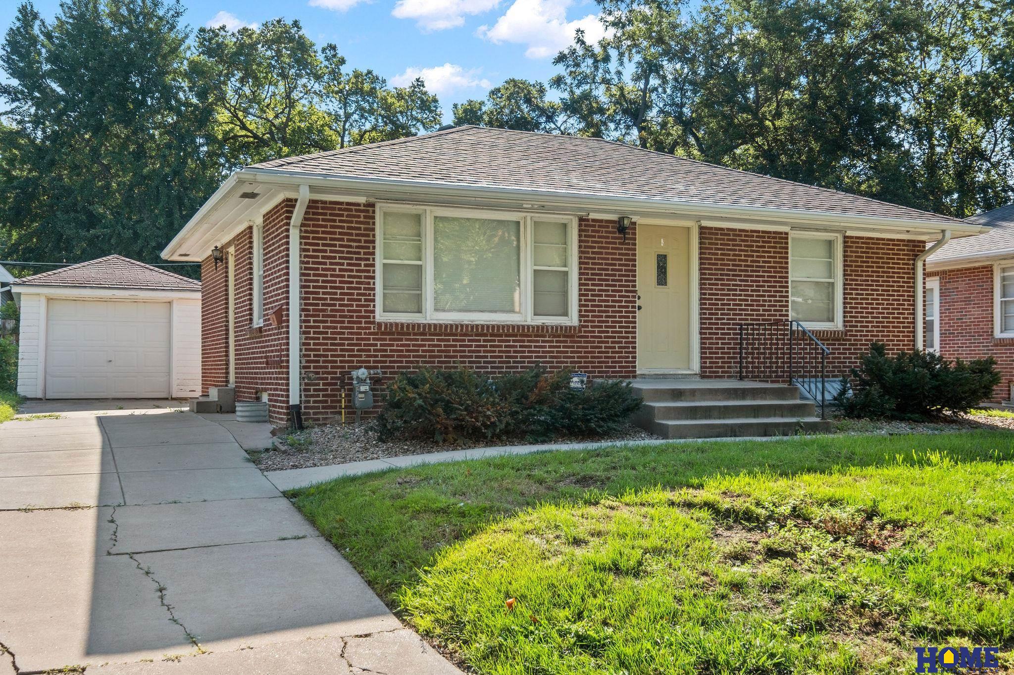 1344 N 39th Street Lincoln Nebraska United States, for Sale, residential,  , Wolf Professional Realty PC