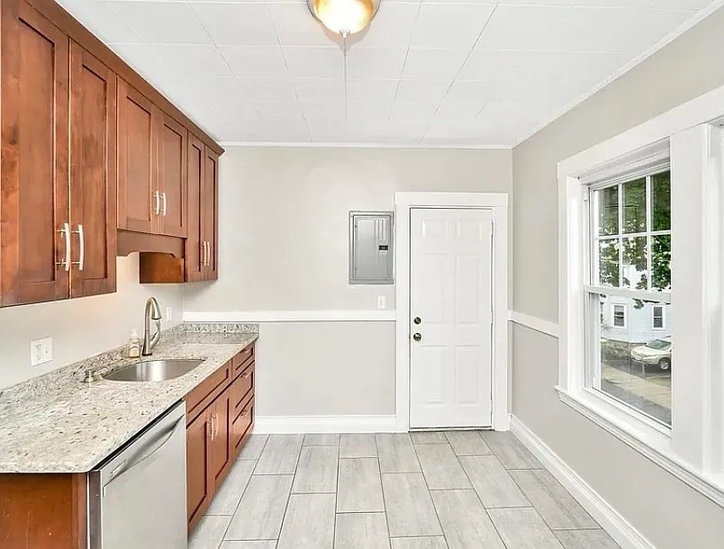 559 Adams St  UNIT 2 Boston Massachusetts United States, for Rent, residential,  , The Edwards Realty Team - Barrett Sotheby's International Realty