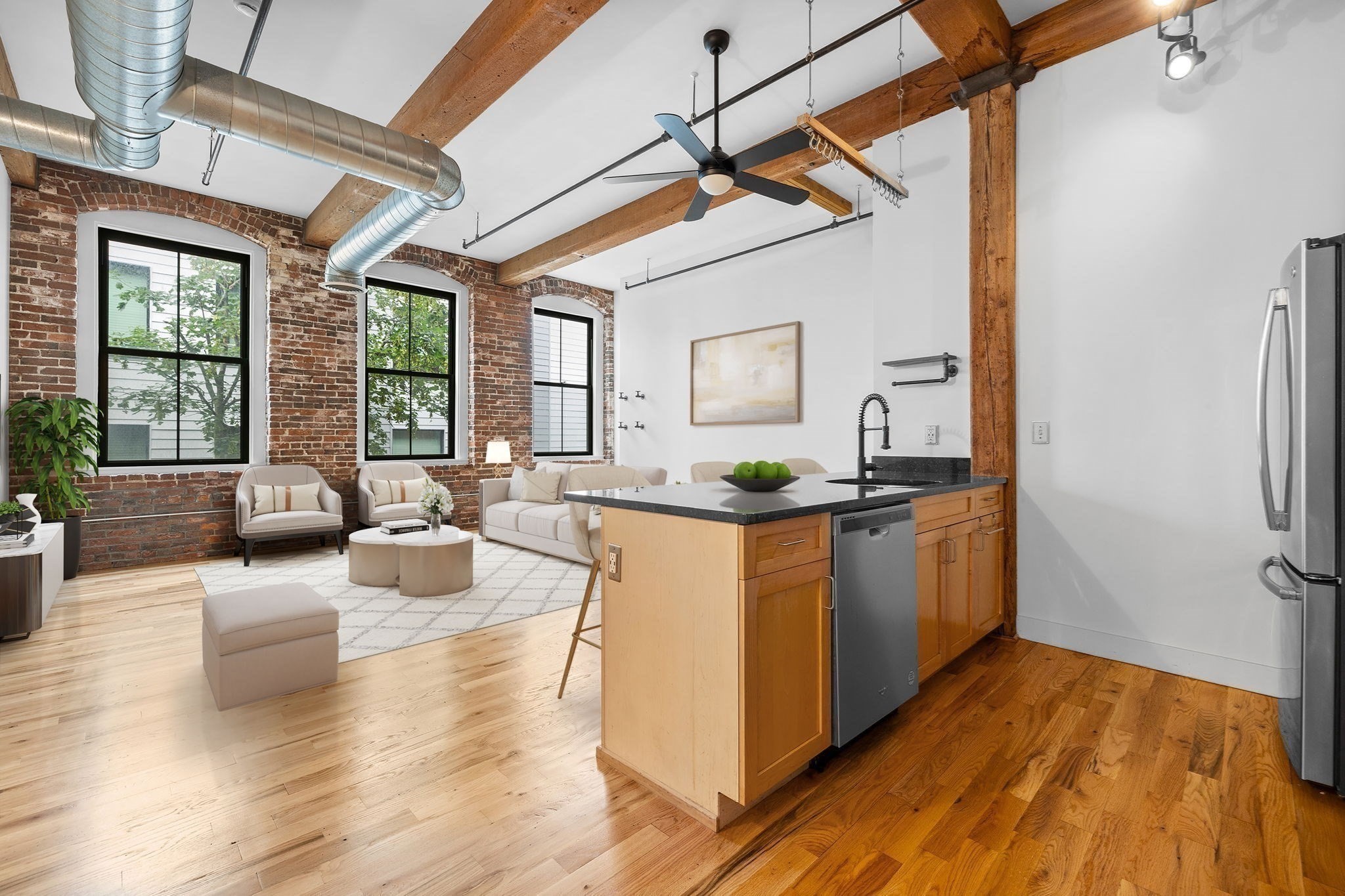 589 Essex  UNIT 303 Lynn Massachusetts United States, for Rent, residential,  , CITIPOINT REALTY SERVICES, LLC