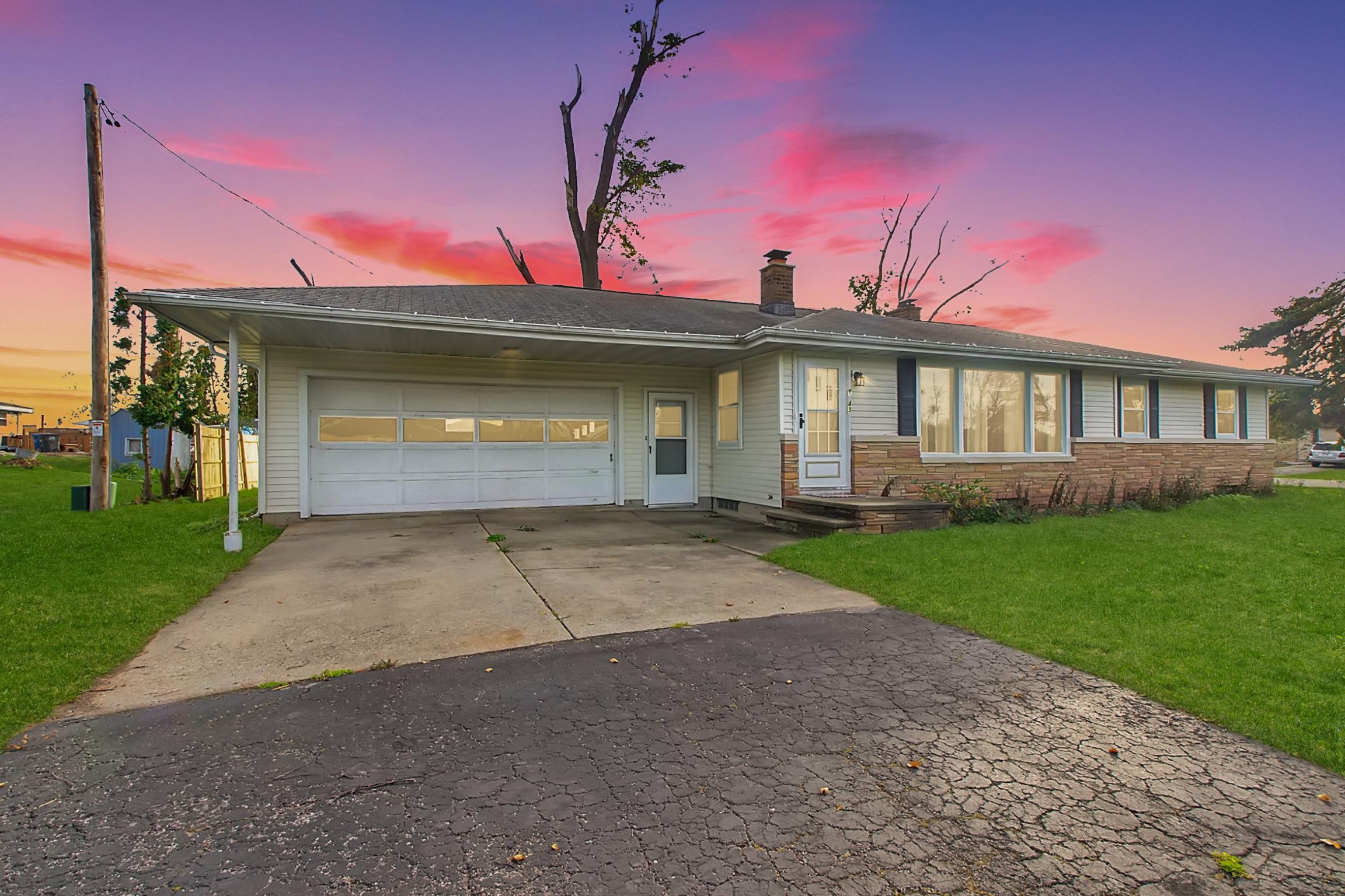 1843 PALISADES Drive Appleton Wisconsin United States, for Sale, residential,  , Fireside Realty LLC