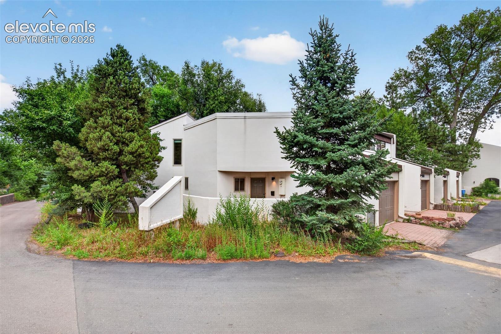 102 Creekside Lane Colorado Springs Colorado United States, for Sale, residential, Judy Trout, Blue Spruce Real Estate, LLC