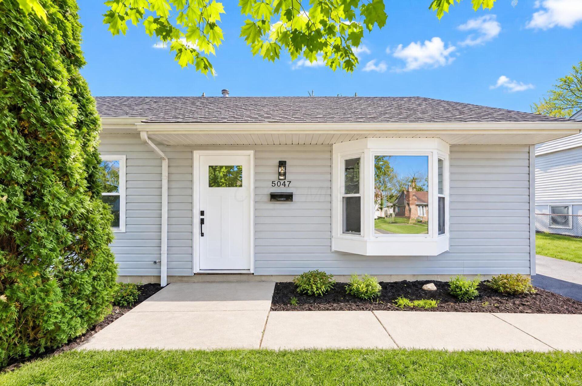 5047 Drivemere Road Hilliard Ohio United States, for Sale, residential, , The Hessenauer Corporation