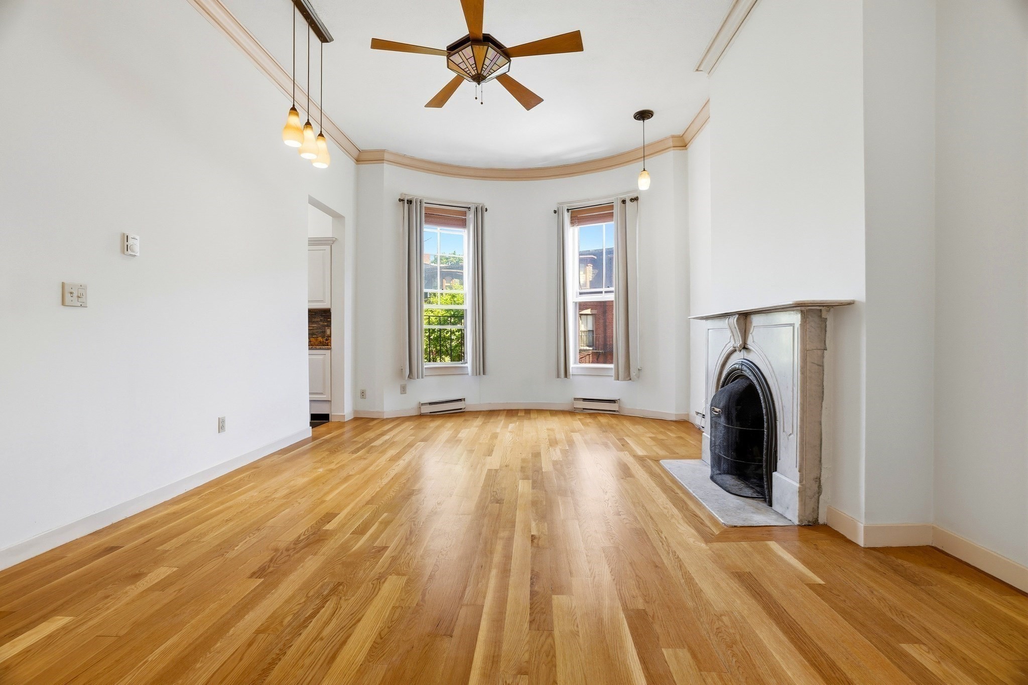 312 Columbus Ave  UNIT 4 Boston Massachusetts United States, for Sale, residential, Darcy Bento, South Boston  Realtor Bento Real Estate Group, Bento Real Estate Group, Inc.
