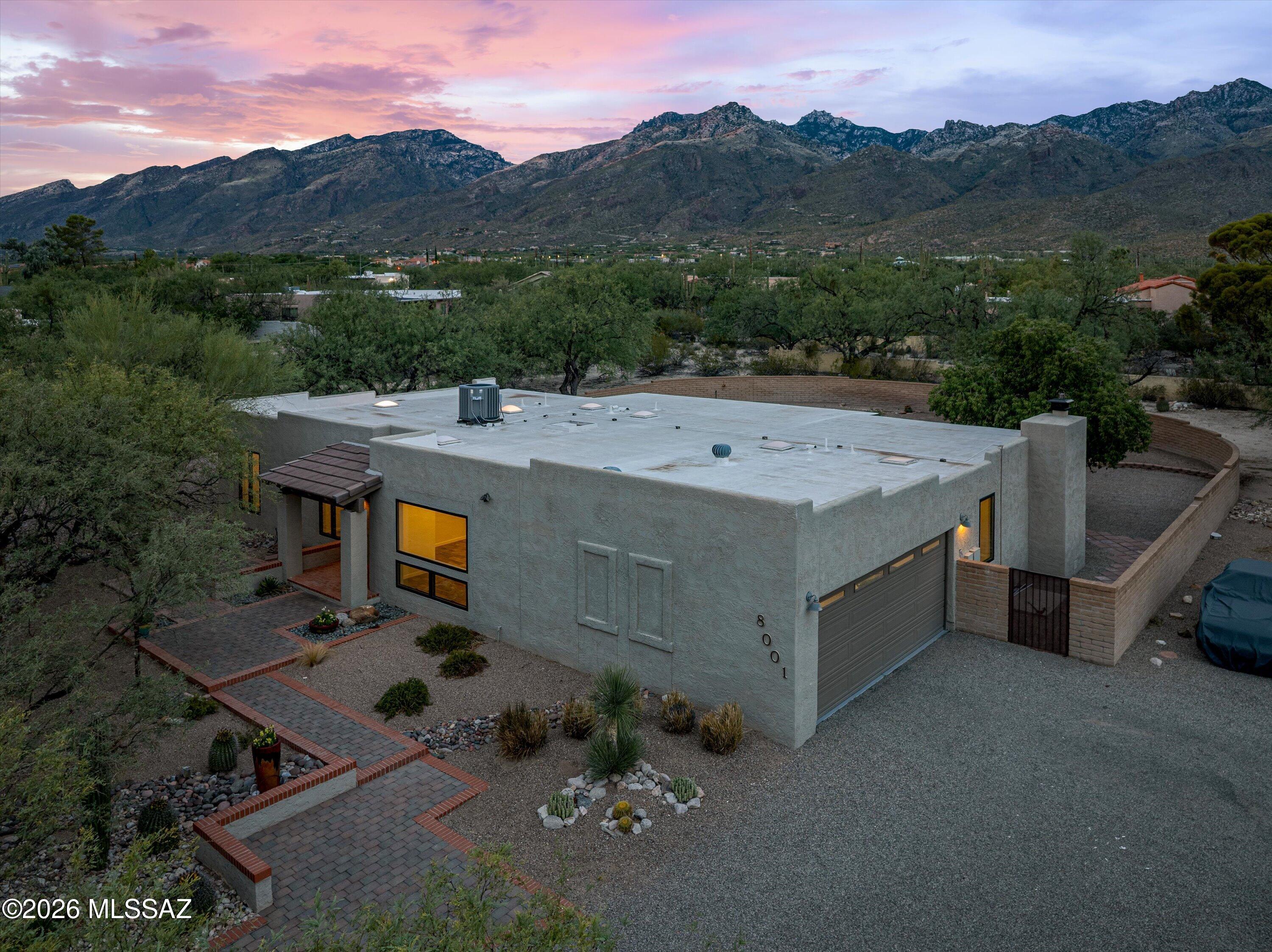 8001 E Maguey Drive Tucson Arizona United States, for Sale, residential, Aaron Lieberman, TIERRA ANTIGUA REALTY