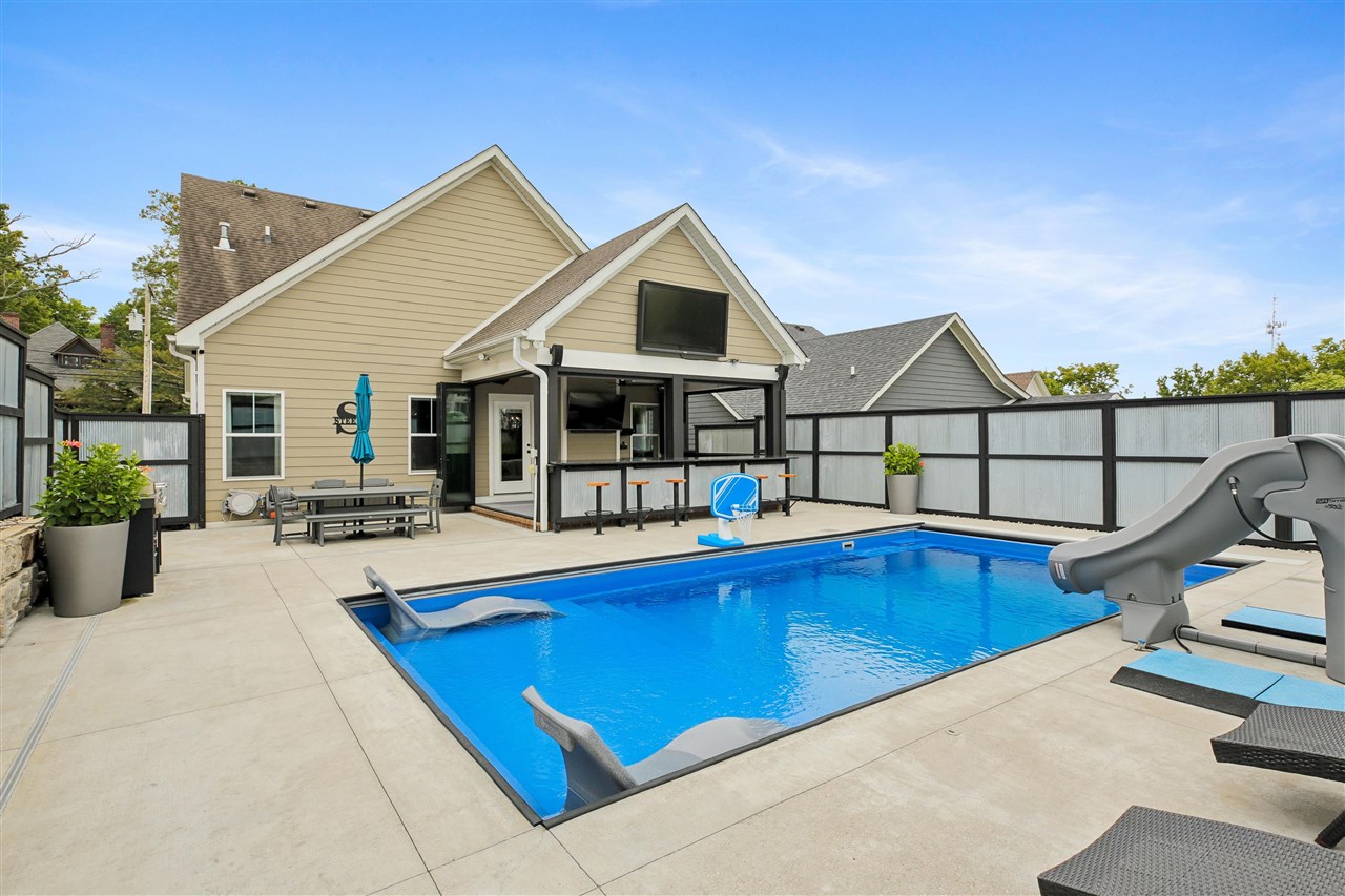 728 E 10th Avenue Bowling Green Kentucky United States, for Sale, residential, Adam  Hanes, LPT Realty