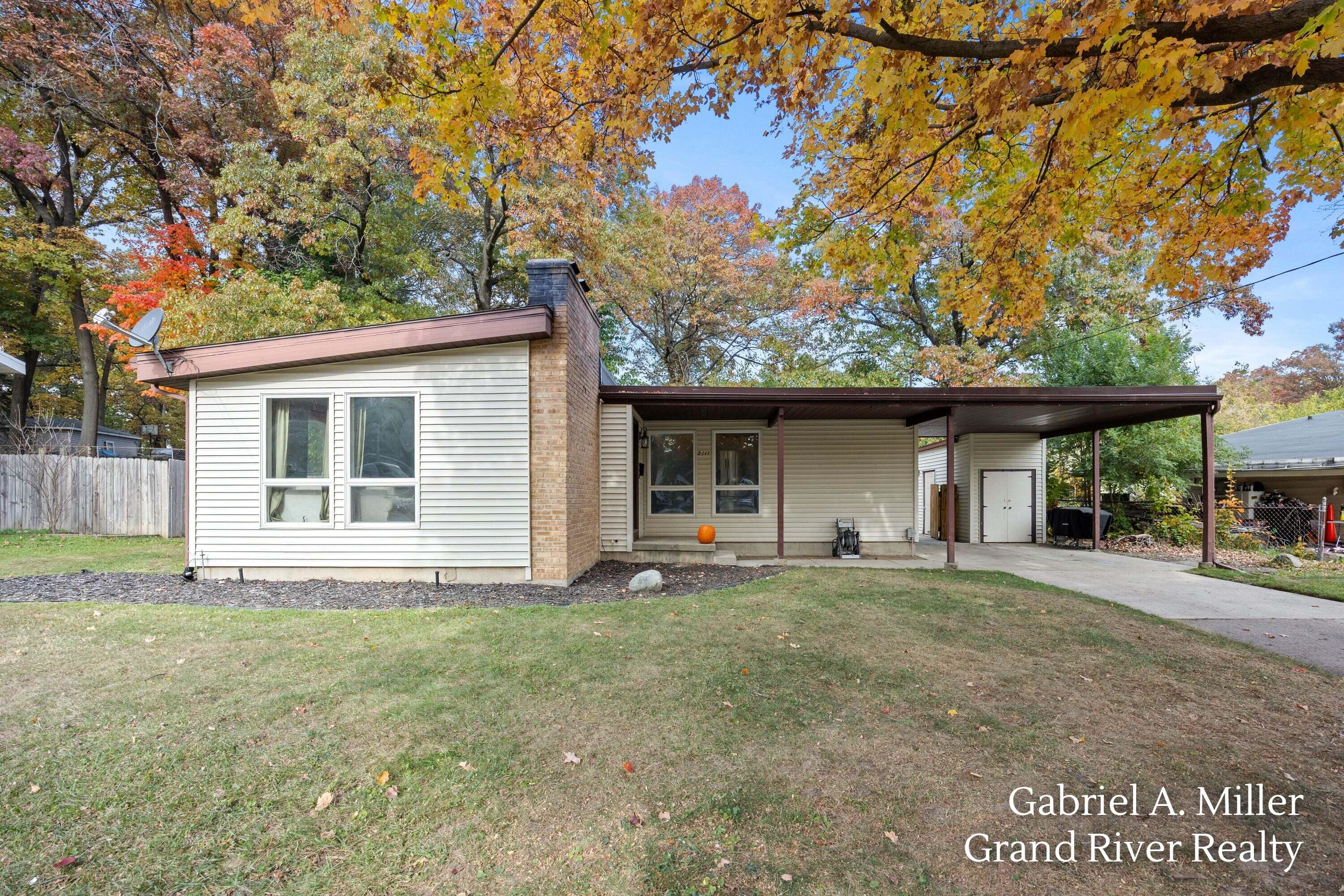 2111 Floyd Street Wyoming Michigan United States, for Sale, residential,  , RW Daniels Realty