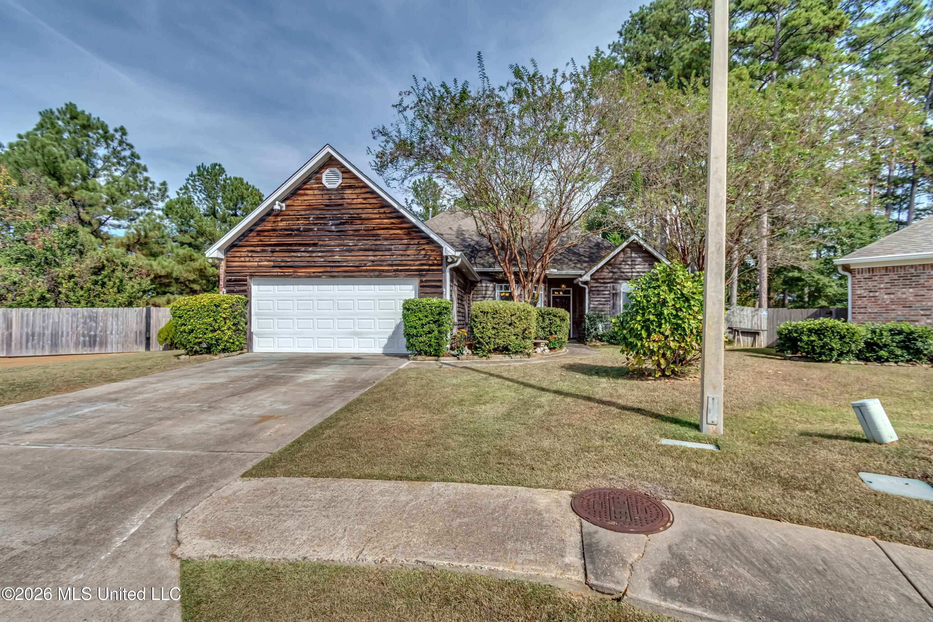 210 Apple Blossom Circle Brandon Mississippi United States, for Sale, residential, Jessica McLaurin, Rezults Realty, LLC