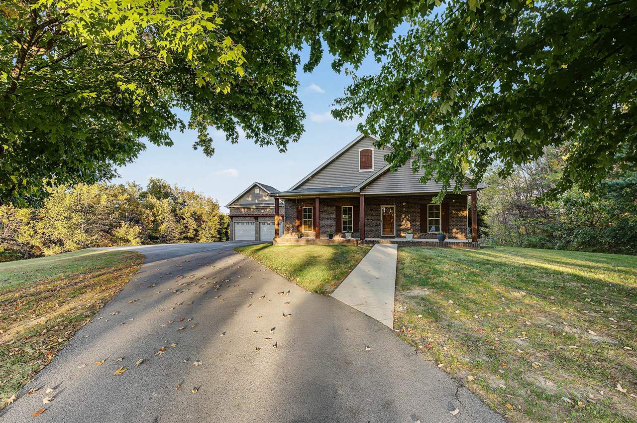 1422 Carter Road Bowling Green Kentucky United States, for Sale, residential, Adam Hanes, LPT Realty