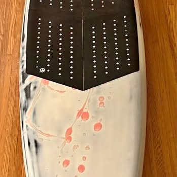 Amos Sultan DW Foil board