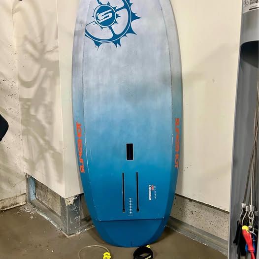 Wing foil board: Slingshot Wing Craft v1 120L