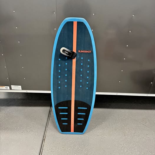 Slingshot V5 WF-2 Wake Foil Board & Armstrong wing foil kit