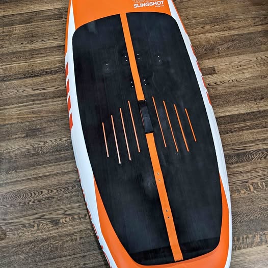 Wing foil board - 120L Slingshot iFly