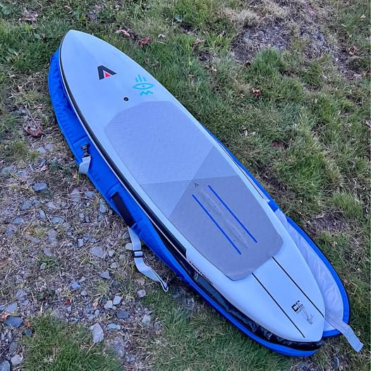 75L Armstrong FG midlength foil board