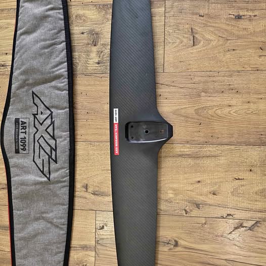 AXIS ART 1099 front wing