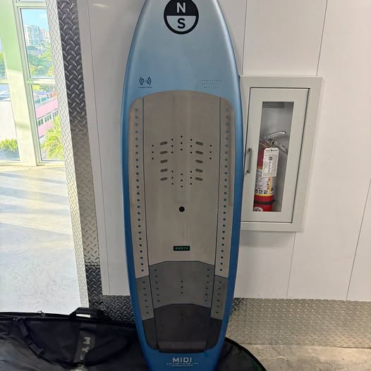 Foil+board+north+Midi 82L