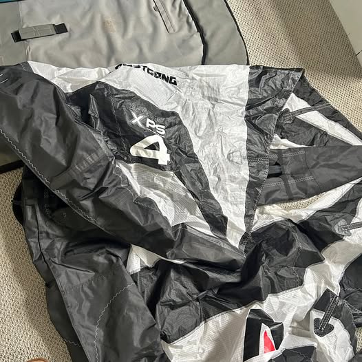 Armstrong A-Wing XPS 4m wingfoil wing excellent condition