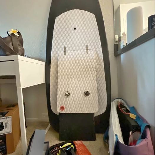 Electric eFoil Board