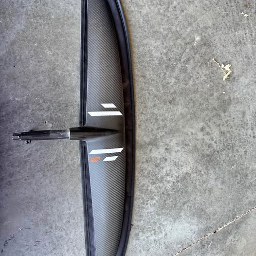 Slingshot One-Lock Flow Front Wing 800