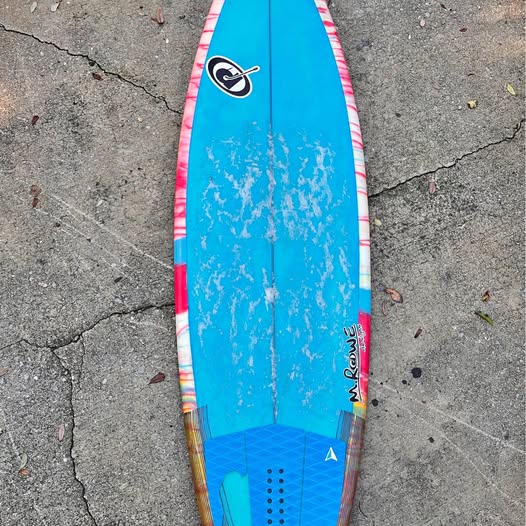 Hooked “Frigate” thruster