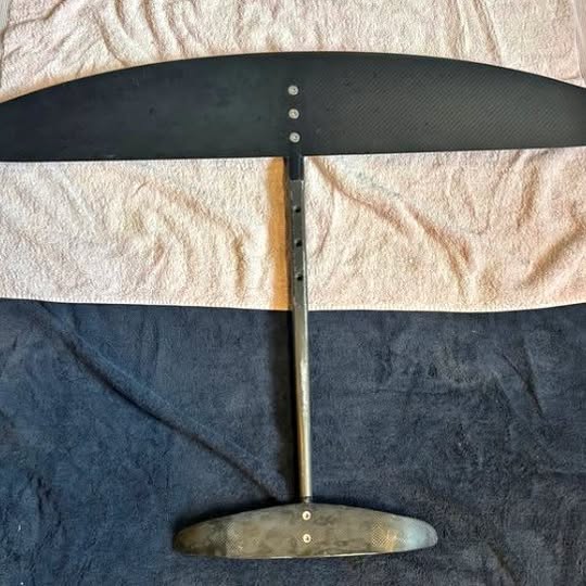 F4 Foil and 93cm Carbon Mast