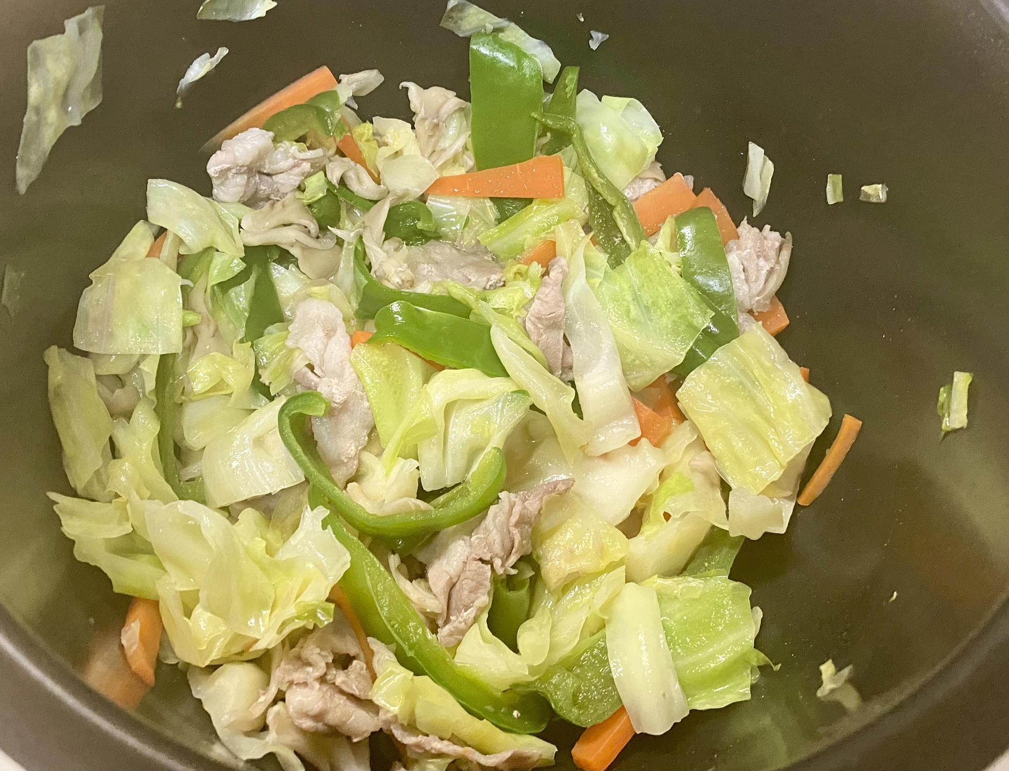 手動⇒炒める⇒2分で肉野菜炒めを作りました♪ | ホットクック部 手動⇒炒める⇒2分で肉野菜炒めを作りました♪ | ホットクック部
