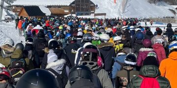 chamonix utmb ski tunnel du mont blanc surtourisme