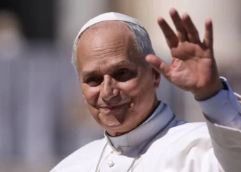 Le pape à Paris : OK… mais un jour un curé m&rsquo;a dit que le dimanche matin on va à la messe, on ne court pas