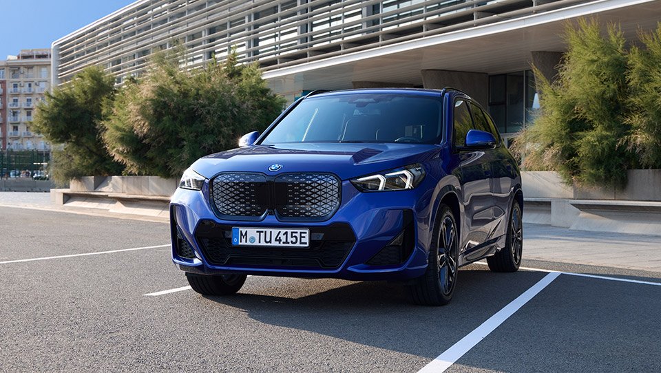 BMW iX1