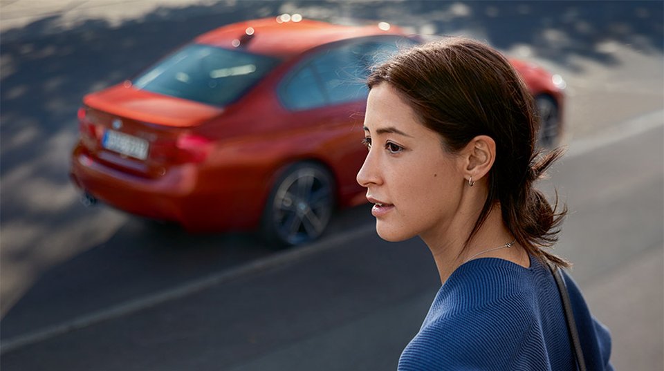 Minimum 12 month BMW Roadside Assistance.