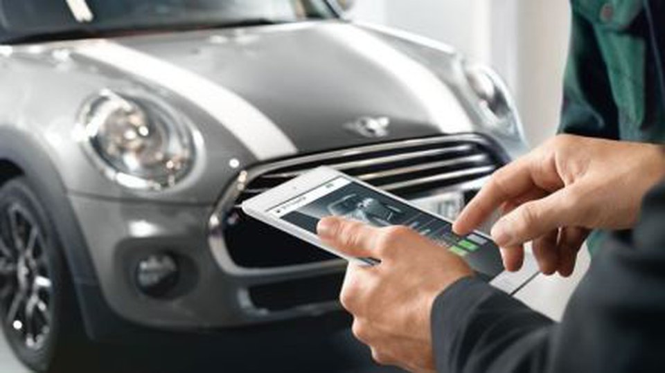 WE BUY BACK PRE-LOVED MINIS.