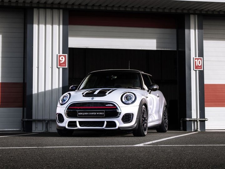 MINI John Cooper Works Challenge