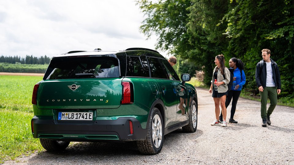 WE BUY BACK PRE-LOVED MINIS.