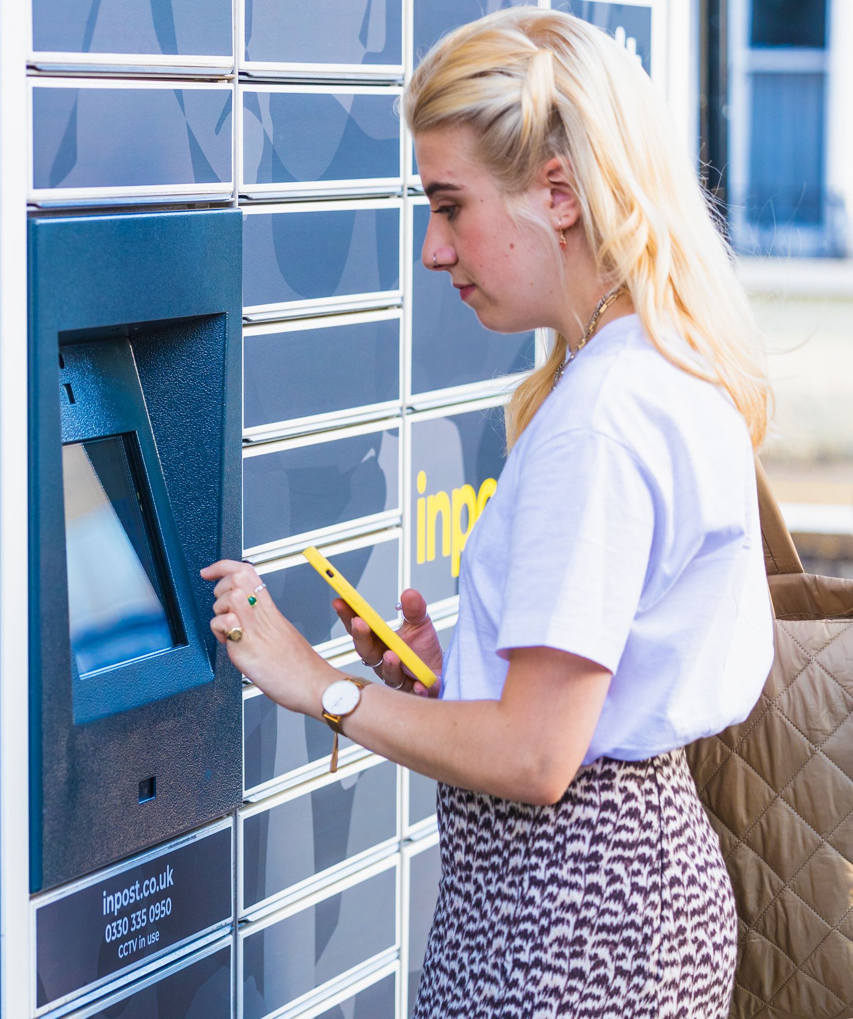 how to send package with inpost