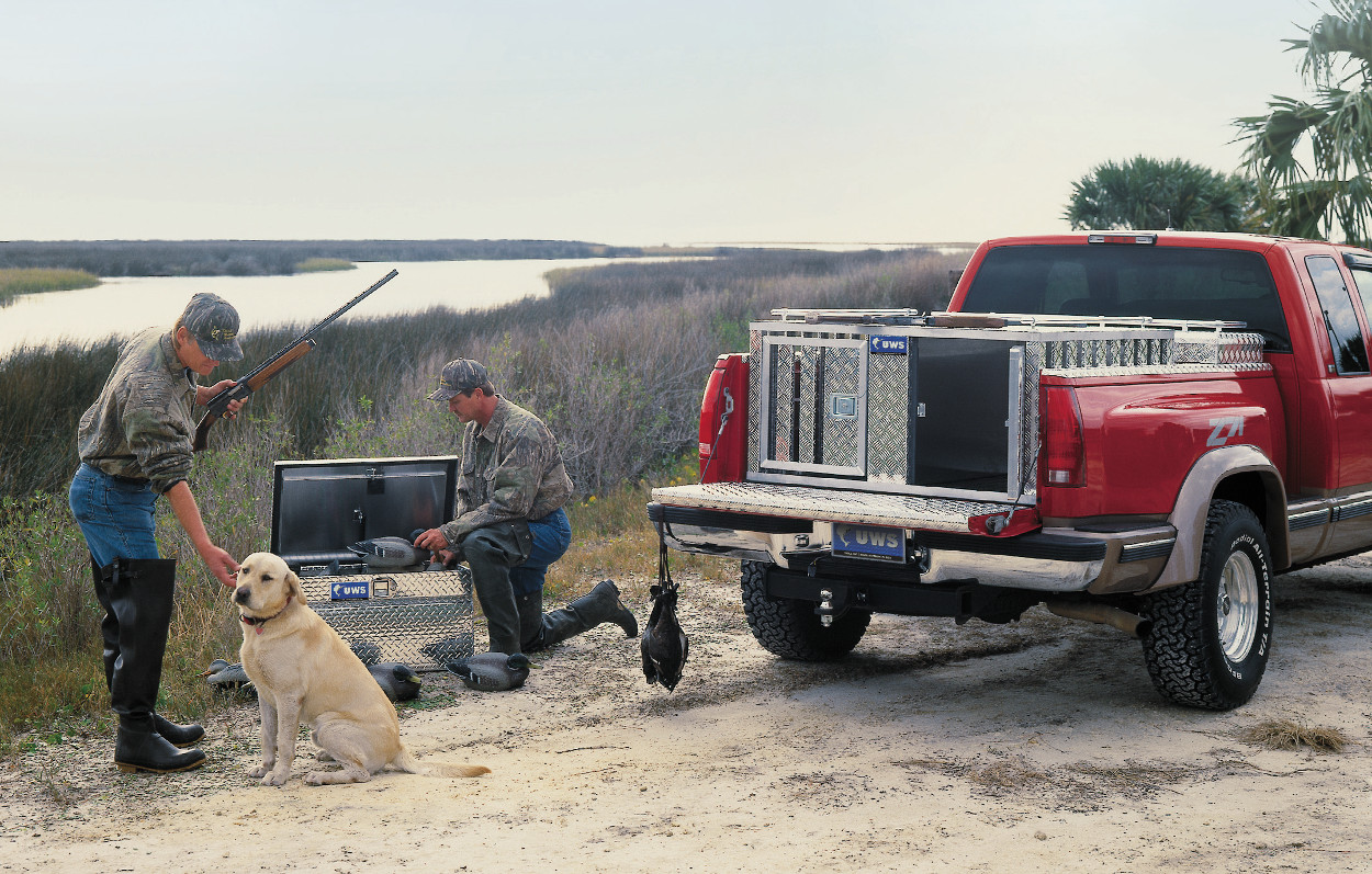 tractor supply aluminum dog boxes