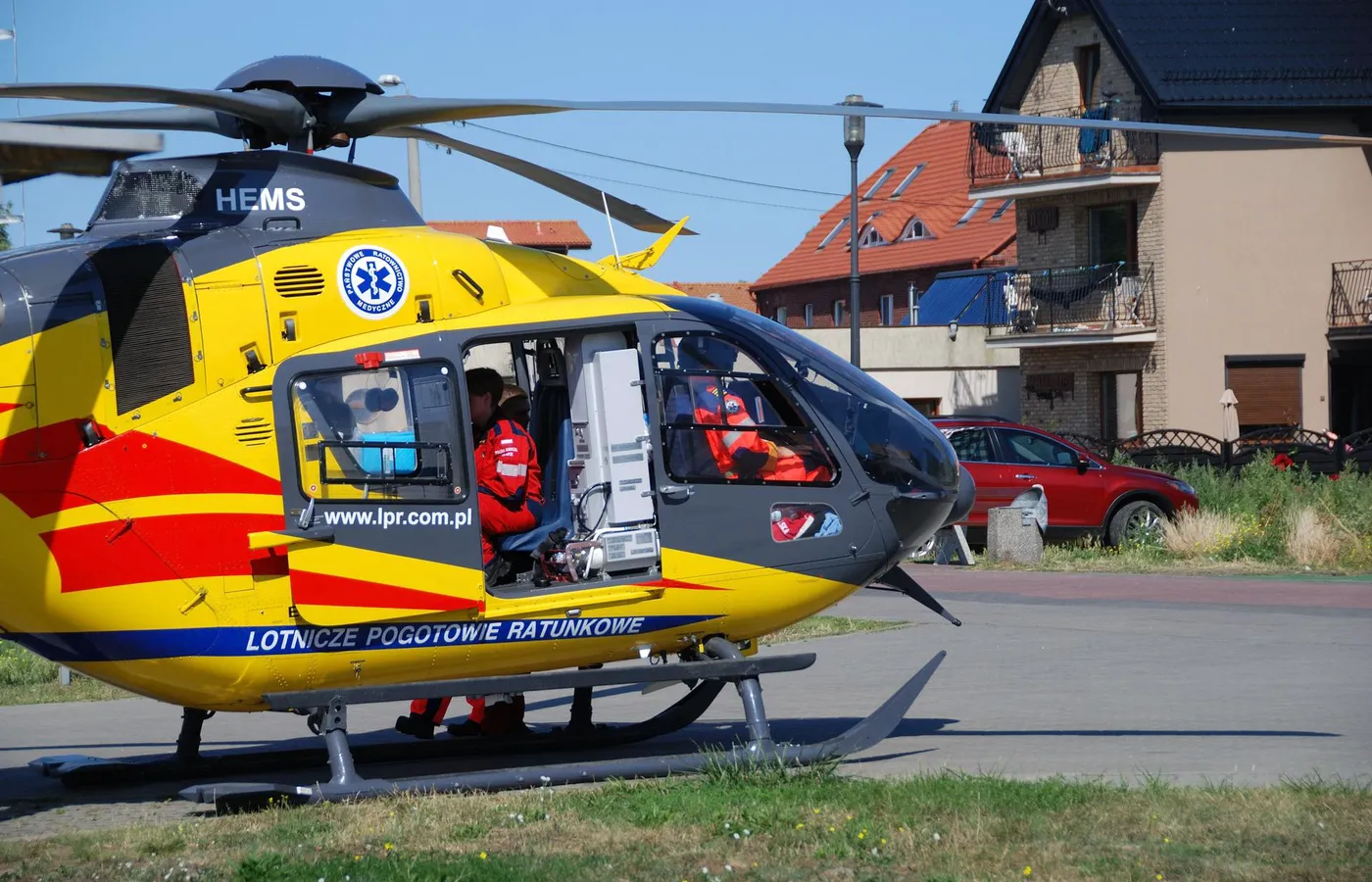 helikopter LPR przygotowujący się do startu