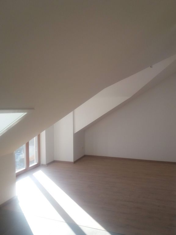 Parkett-z-s-kartonoz-s