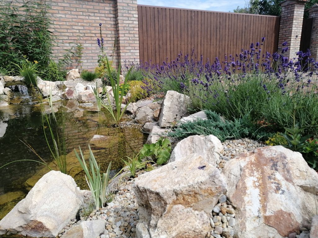 ---Kevermes---Mediterr-n-O-zis-Tavi-Csobog-val