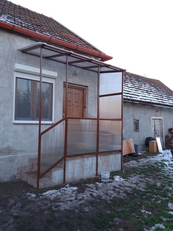 Modern-el-tet---s-korl-t-kialak-t-s