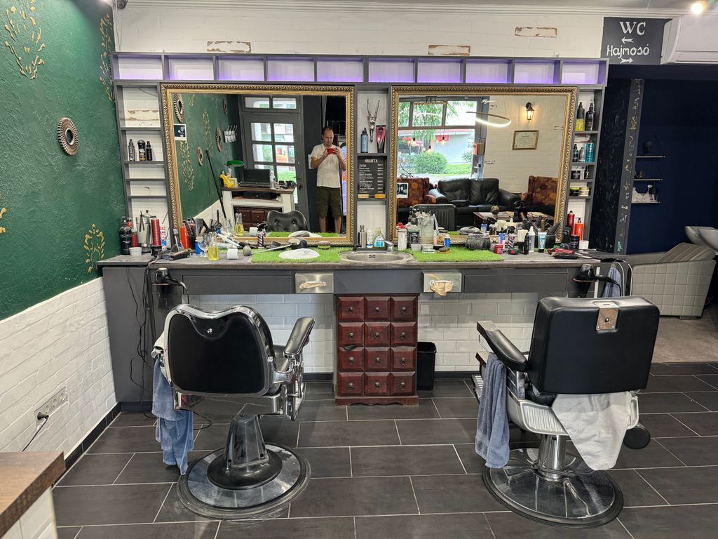 Fodr-sz-szalon-r-gi-szekr-ny--t-alak-t-sa