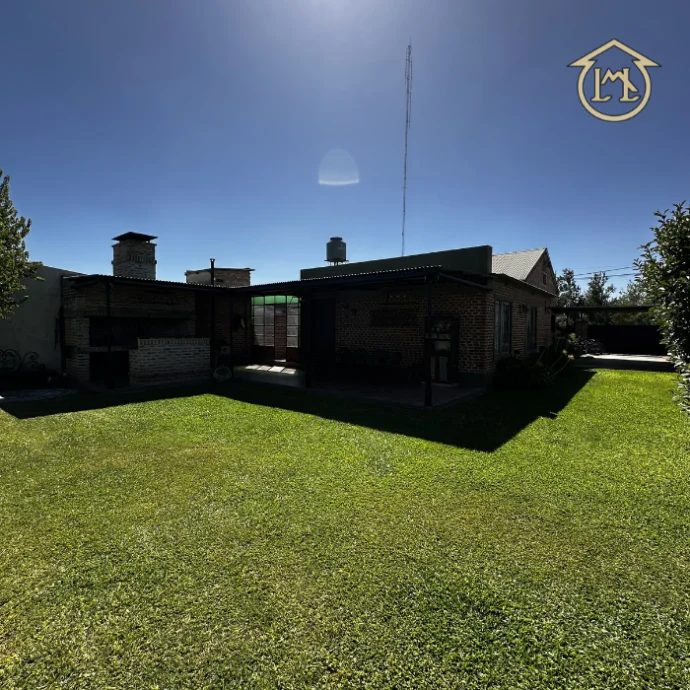 Casa con pileta en San Antonio de Areco
