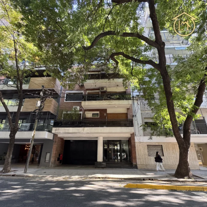 Monoambiente dividido con dos patios en una ubicación privilegiada de Recoleta