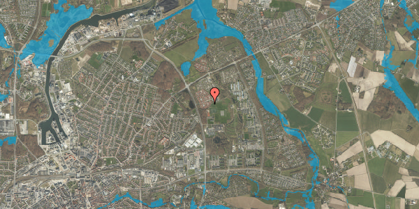 Oversvømmelsesrisiko fra vandløb på Tjørnehaven 135, 5240 Odense NØ