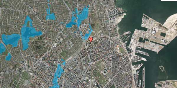 Oversvømmelsesrisiko fra vandløb på Hans Knudsens Plads 3B, 2. 215, 2100 København Ø